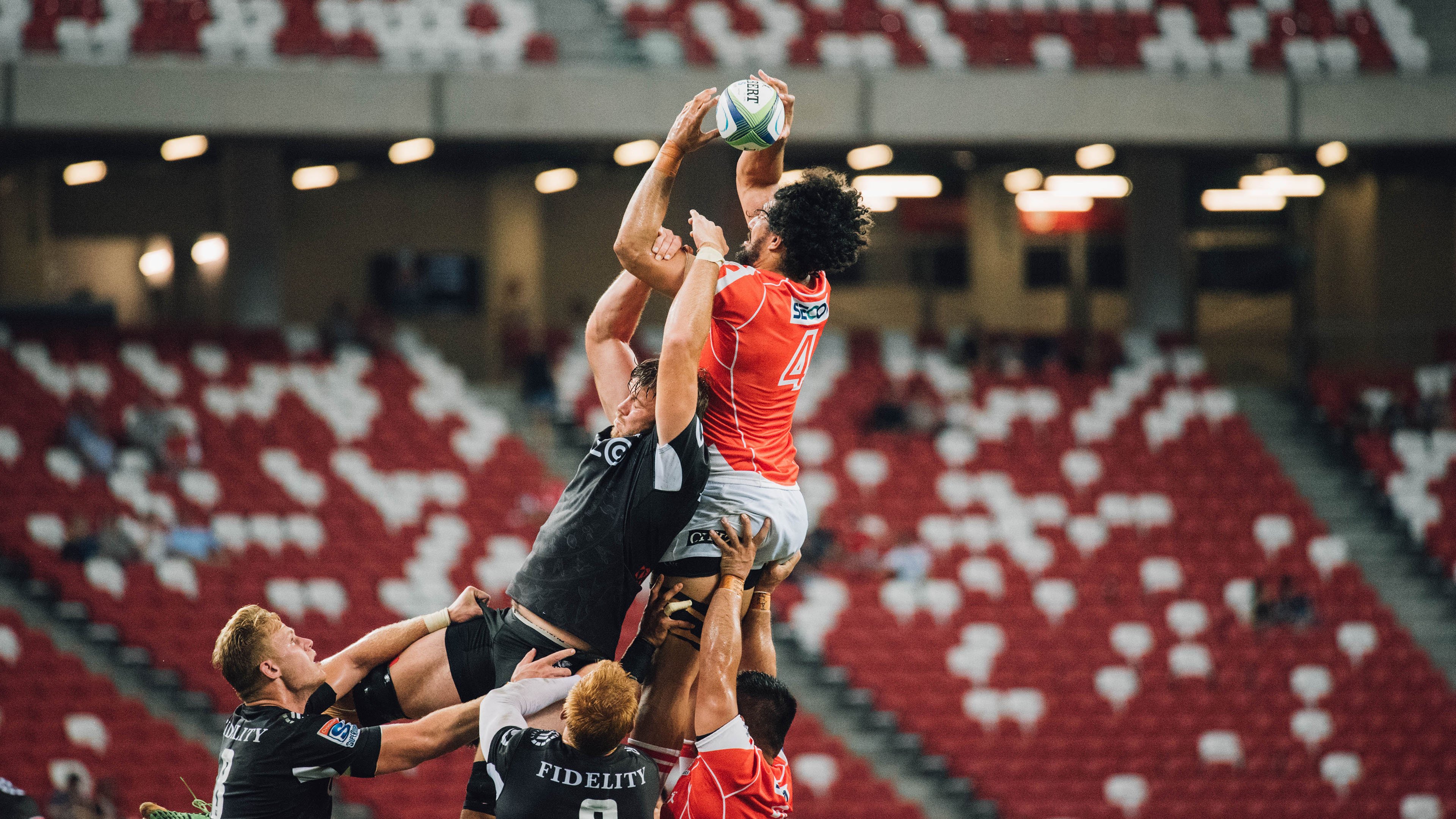 跨界主宰，当雄鹿的铁蹄踏碎紫金，恩比德在欧冠赛场亮出獠牙